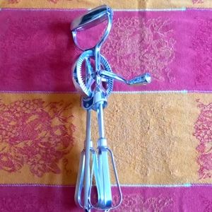 Vintage egg beater